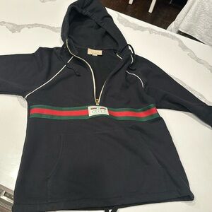 Authentic Gucci black hoodie  Size Large $3000 retail it no longer fits me.
